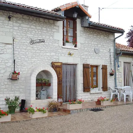 La Cornouillere Nocleg ze śniadaniem 3*